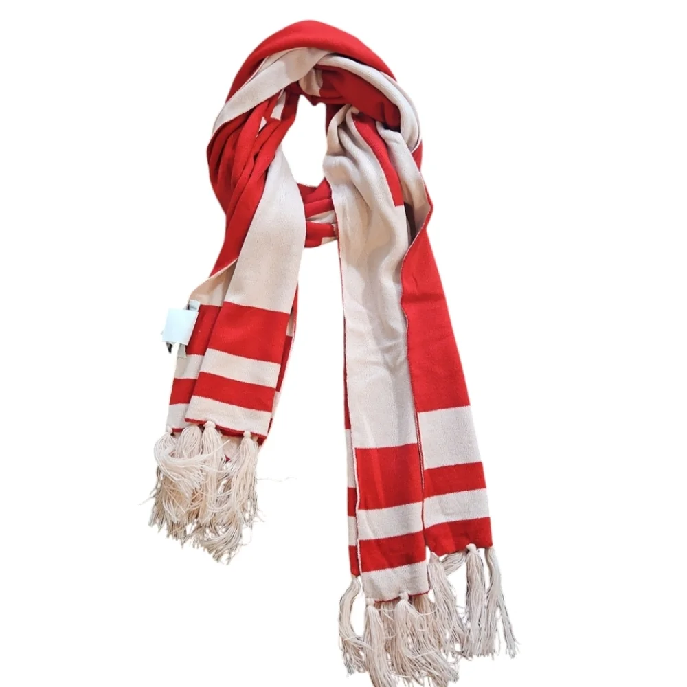 NWT Anna & Ava Scarf Cozy Warm Heart Oblong Red